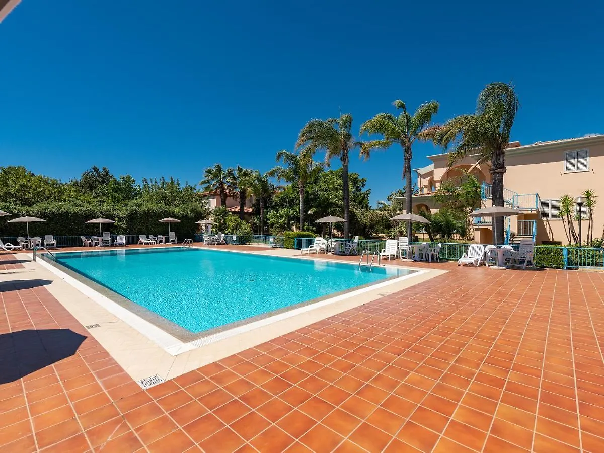 Aparthotel Mare Azzurro Cardedu 3*,