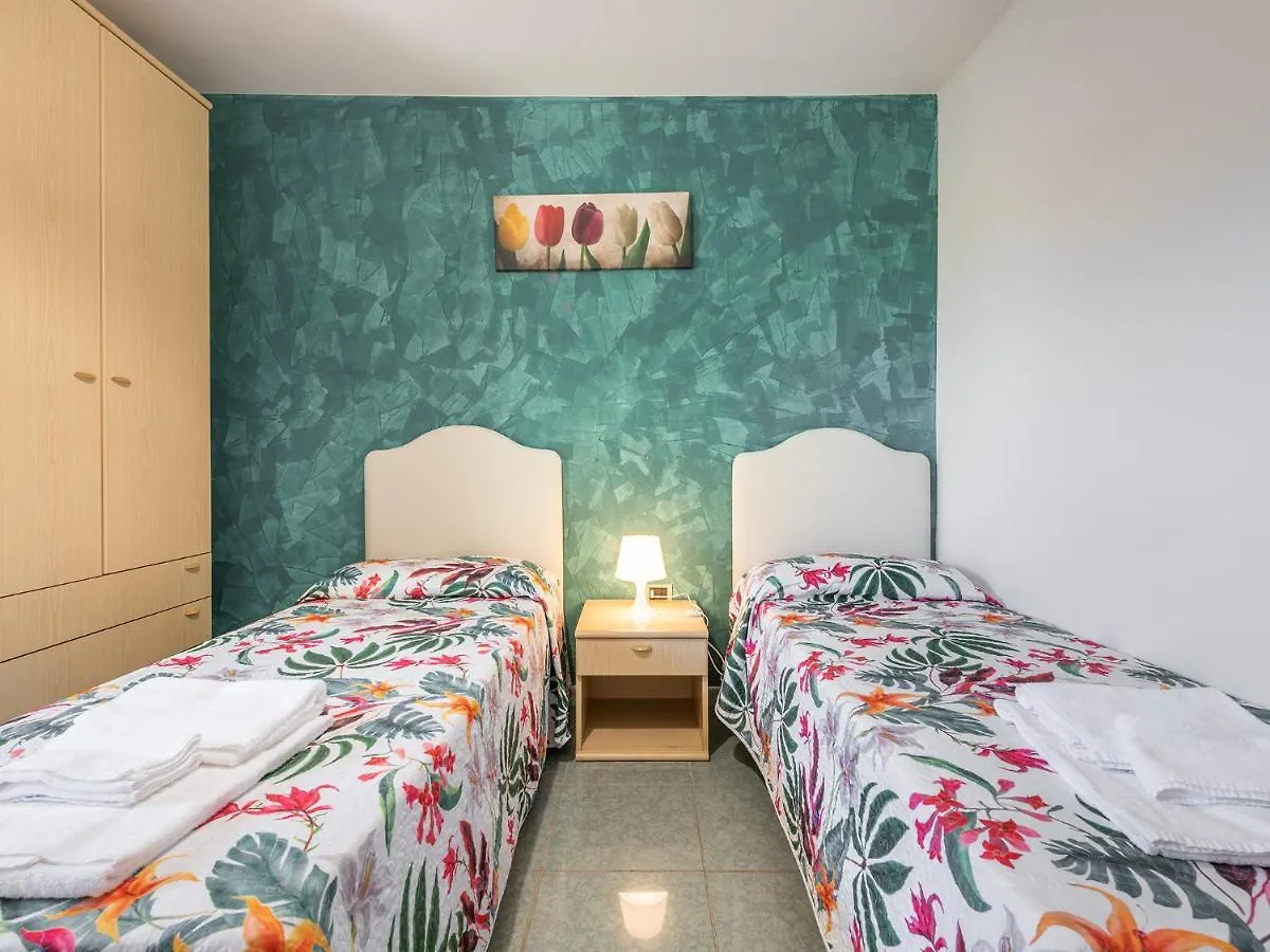 Mare Azzurro Aparthotel Cardedu 3*,